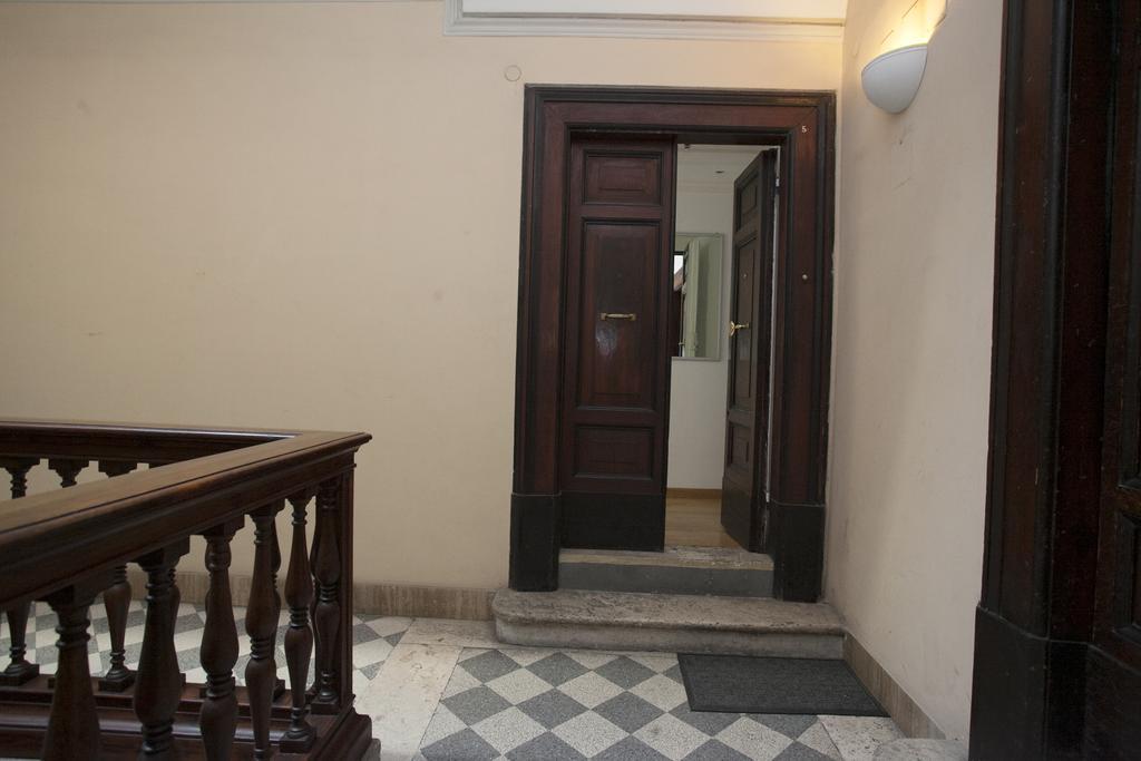 House Paganica Apartment Rome Ruang foto