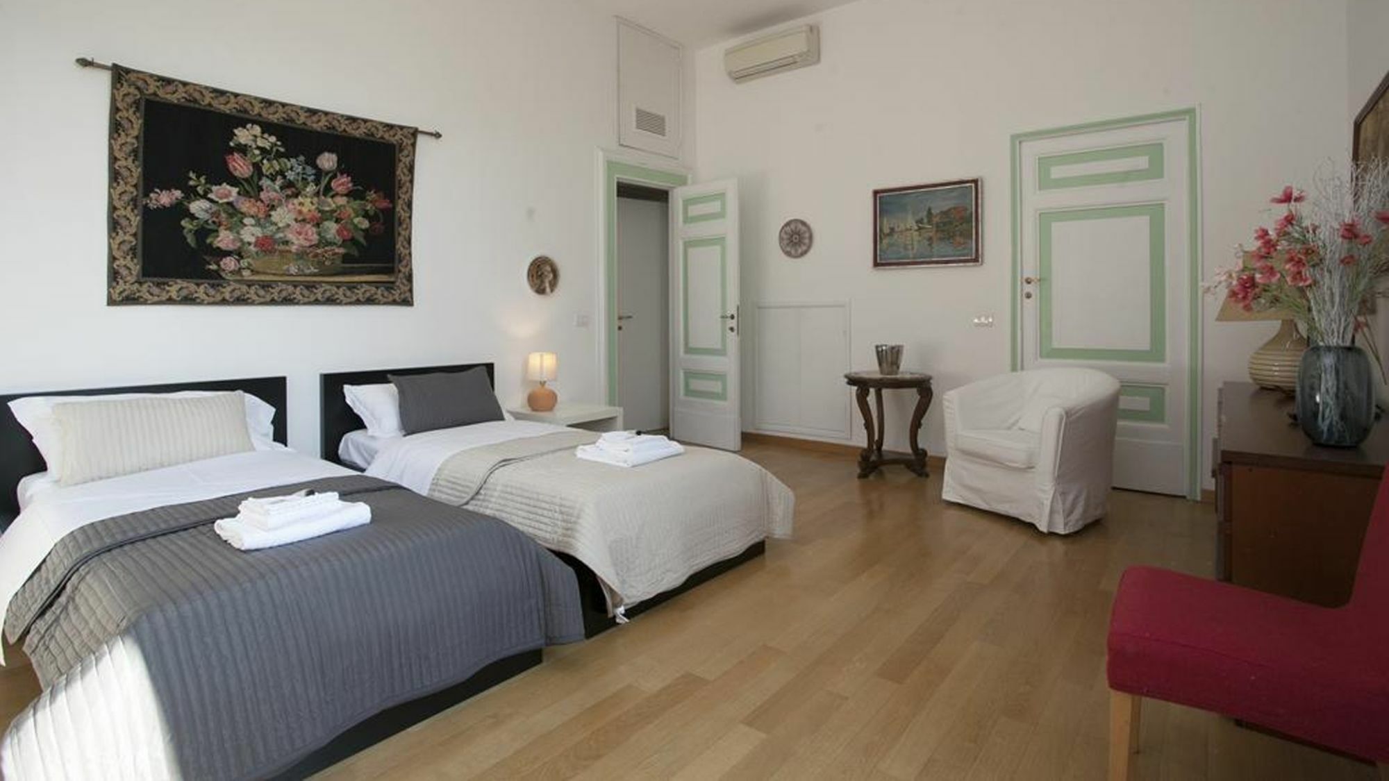 House Paganica Apartment Rome Bagian luar foto